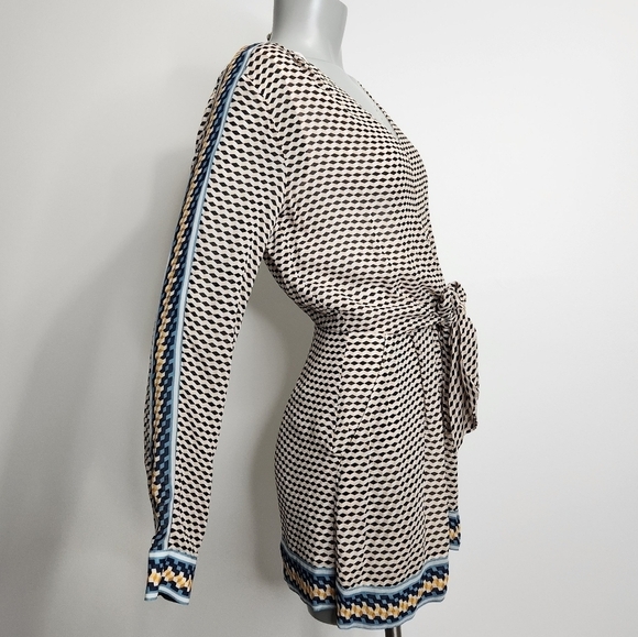 REISS "Hazel" Printed Chiffon Playsuit Shorts Romper Size 0 US/32 EU NWT - Picture 6 of 14